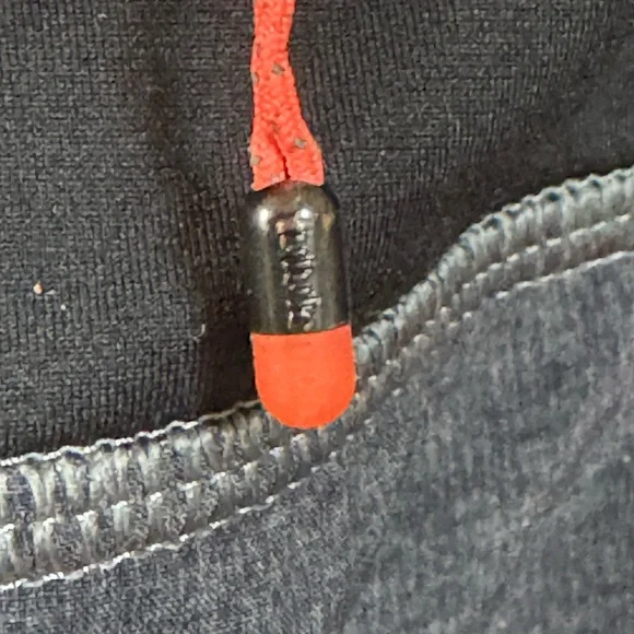 Lululemon Speed Up Shorts - Picture 5 of 5